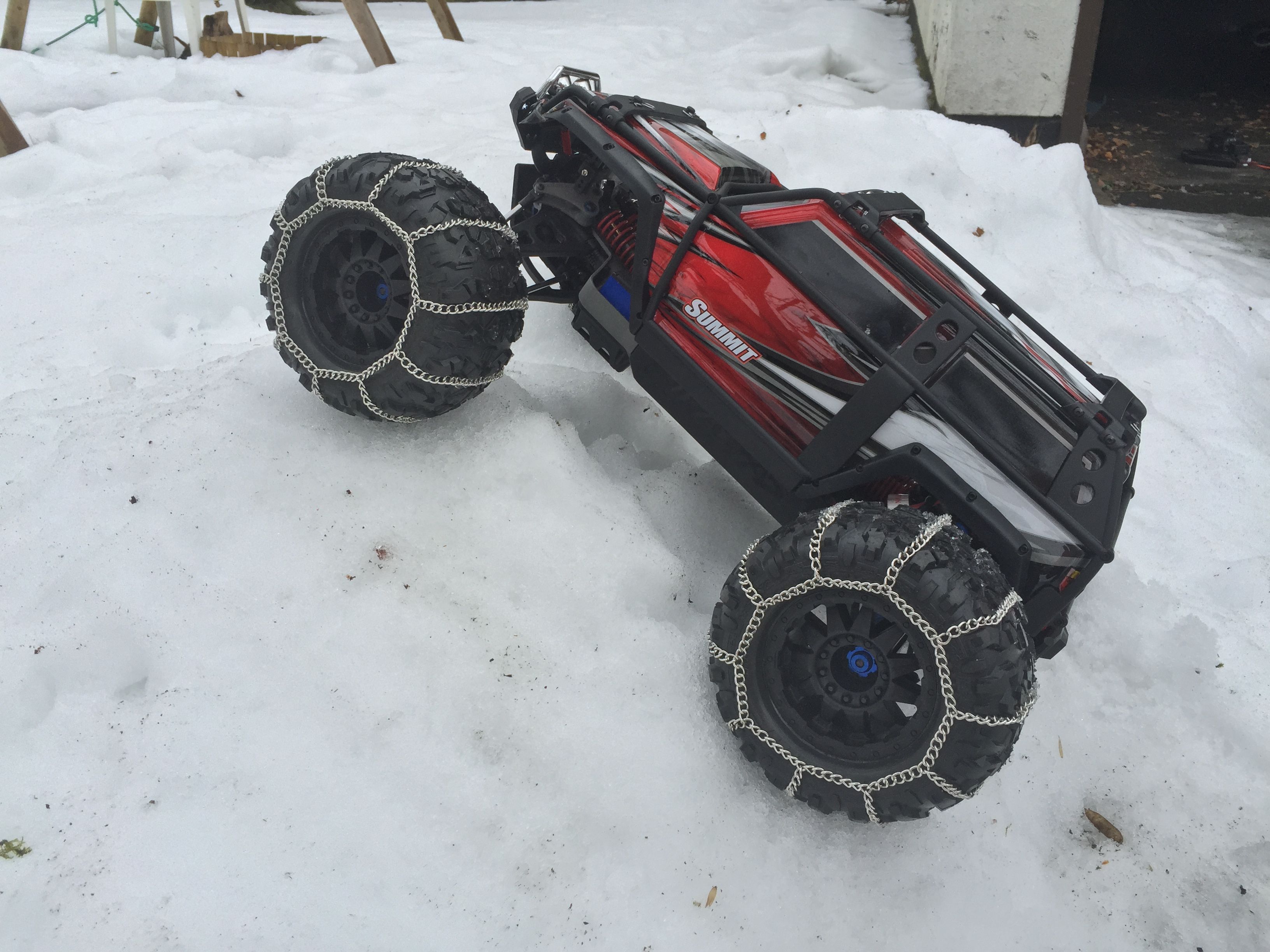 Snow chains for the summit